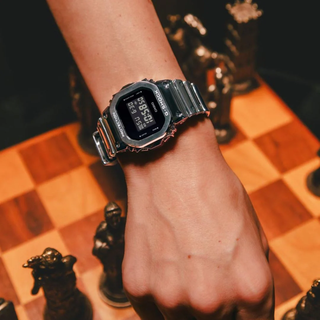 Casio Fine Metallic GM-5600YM-8ER rannekello - Image 3