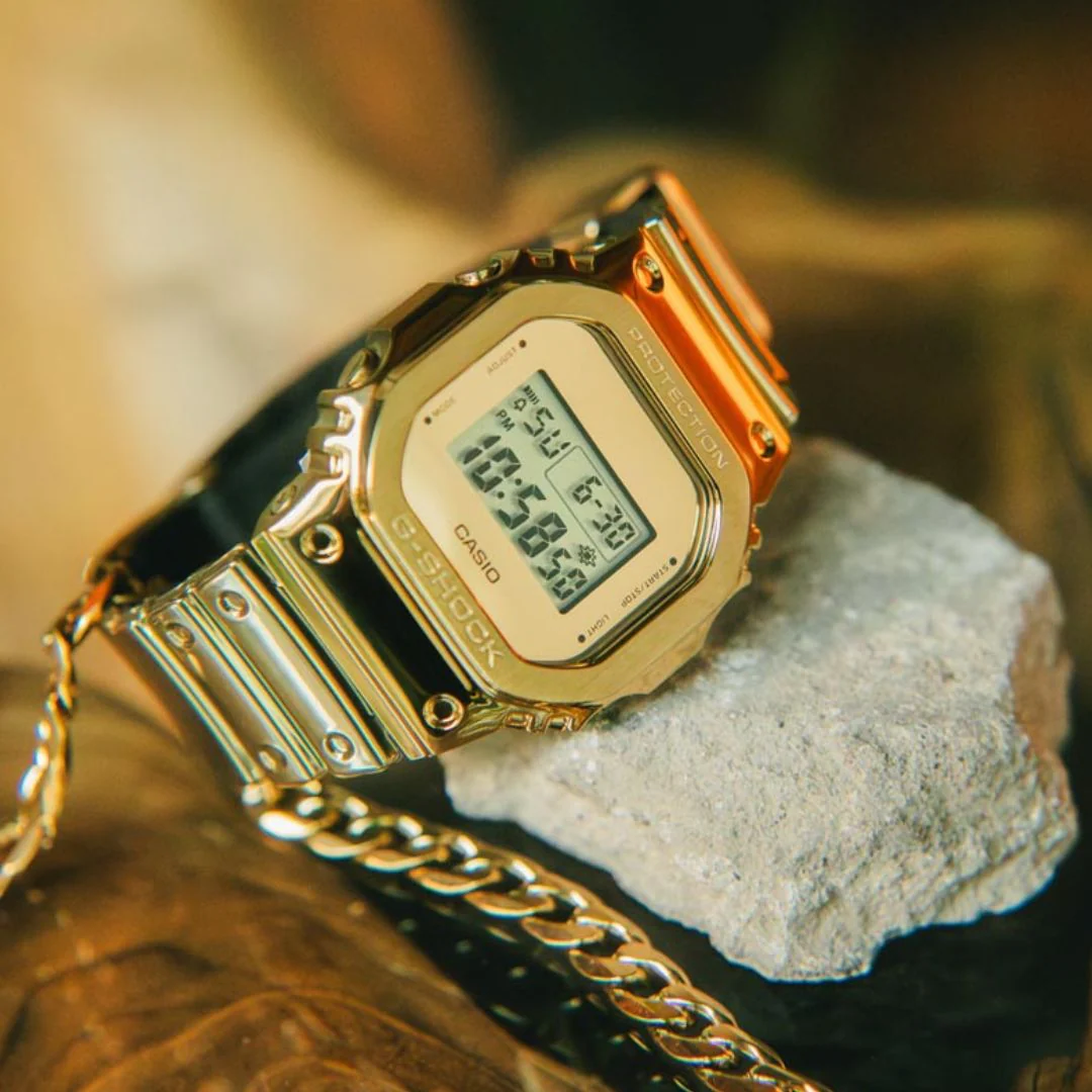 Casio Fine Metallic GM-5600YMG-9ER rannekello - Image 5