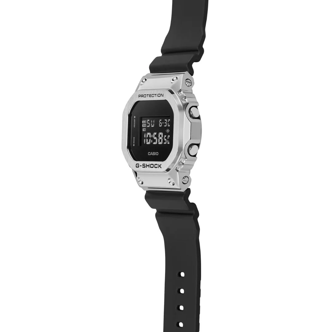 Casio G-Shock GM-5600U-1ER rannekello - Image 4