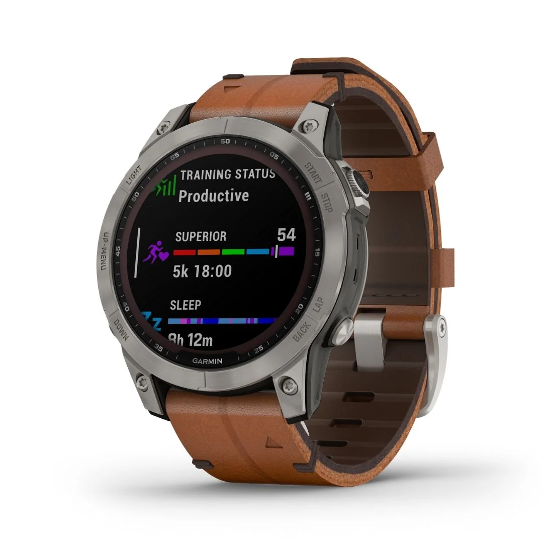 Garmin Fenix 7 Sapphire Solar, titaani ja ruskea nahkaranneke sekä silikoniranneke 010-02540-31