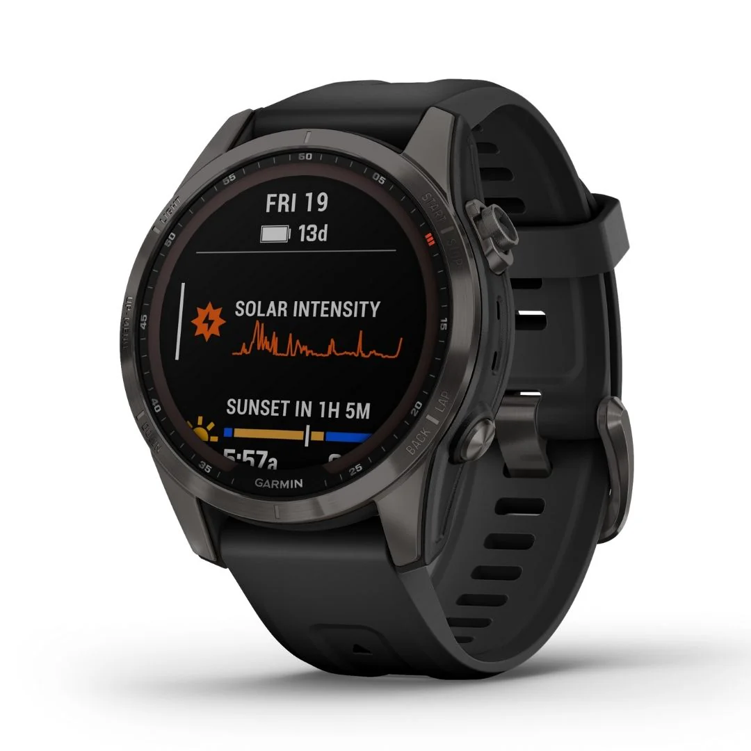 Garmin Fenix 7S Sapphire Solar, hiilenharmaa DLC-titaani ja musta ranneke 010-02539-25