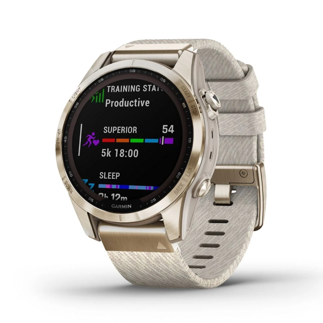 Garmin Fenix 7S Sapphire Solar, vaalea kulta ja meleerattu nailonranneke sekä silikoniranneke 010-02539-39