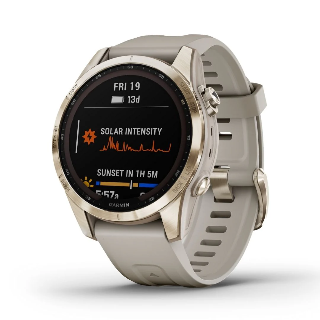 Garmin Fenix 7S Sapphire Solar, vaalea kulta ja vaalean hiekan värinen ranneke 010-02539-21