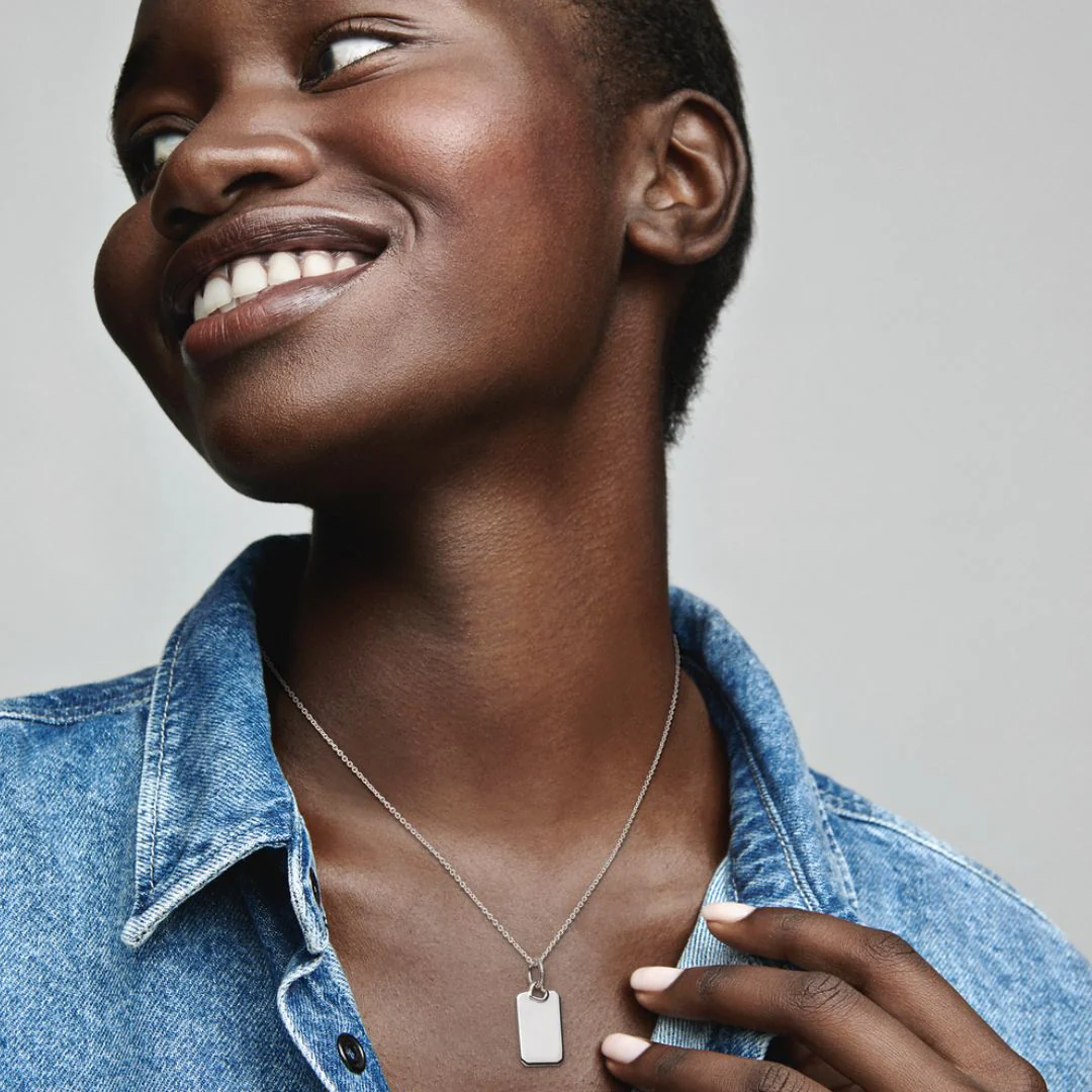 Pandora Moments Engravable Rectangle Tag riipus, hopea, 398611C00 - Image 2
