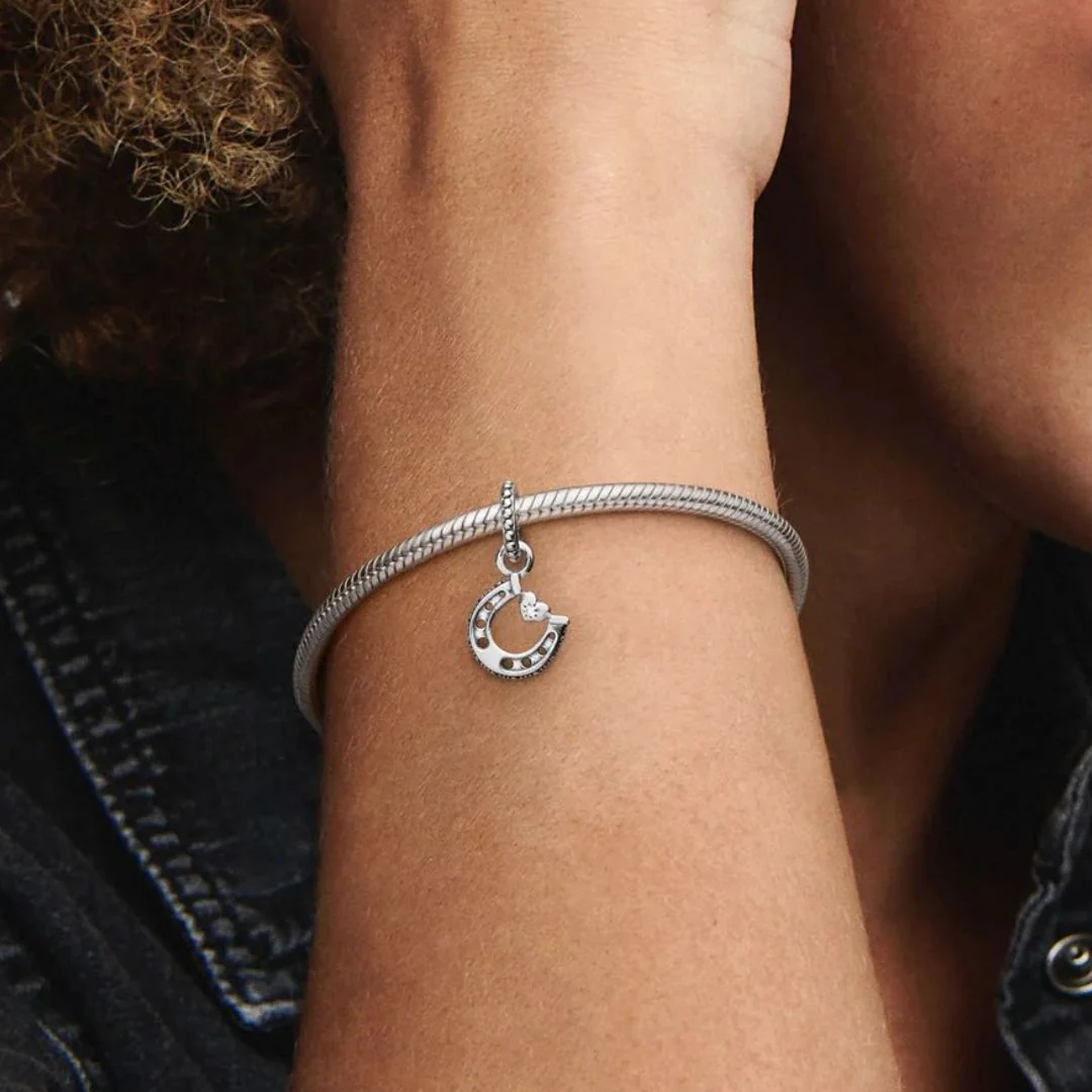 Pandora Moments Good Luck Horseshoe hela, hopea, 799157C01 - Image 4