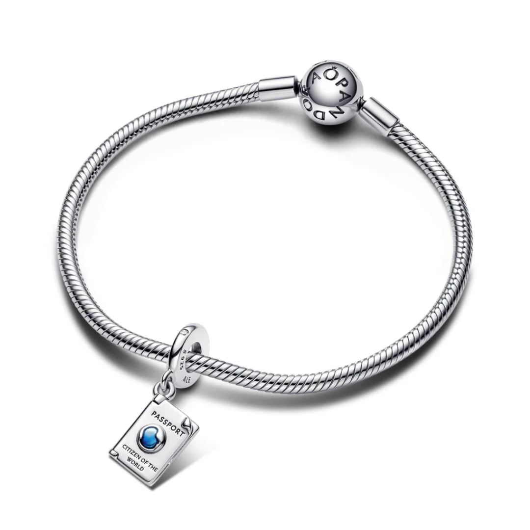 Pandora Moments Openable Passport hela, hopea, 792680C01 - Image 3