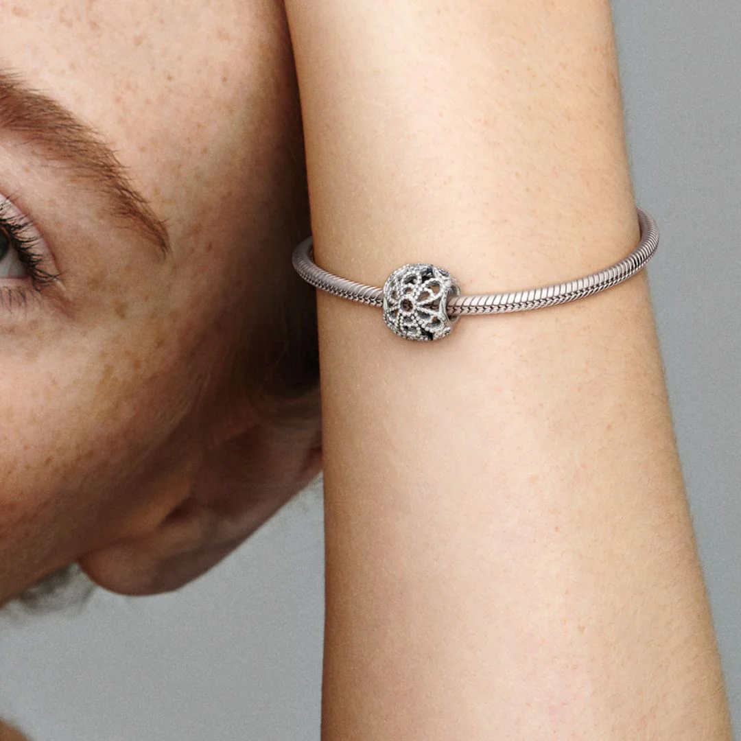 Pandora Moments Openwork Roses hela, hopea, 791282 - Image 4