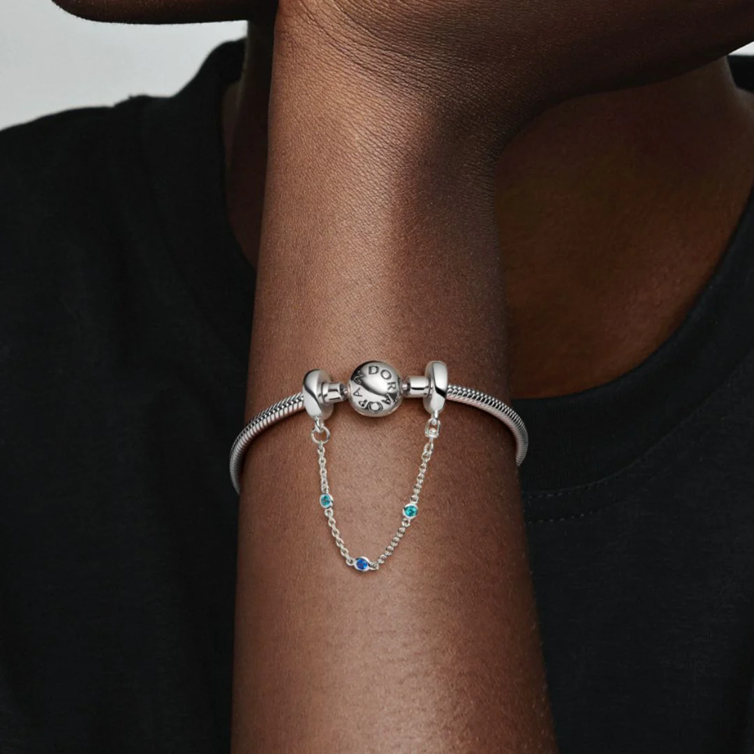 Pandora Moments Triple Blue Stone Safety Chain hela, hopea, 791688C01 - Image 5