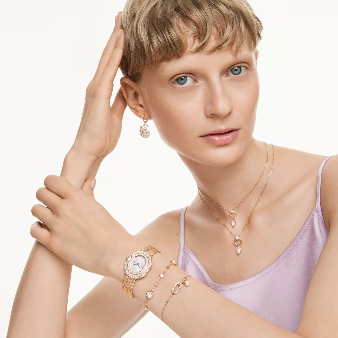 Swarovski Matrix octagon rannekello, samppanjakullanvärinen ja kirkkaat kristallit, 5732501 - Image 2