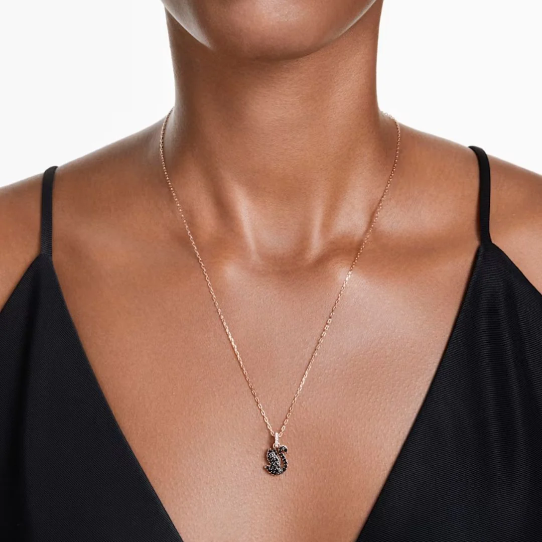 Swarovski Swan riipus, ruusukullanväri ja mustat kristallit 5678046 - Image 3