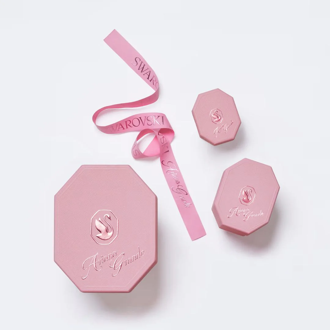 Swarovski x Ariana Grande Tennis Choker kaulakoru, vaalea metalli, kirkkaat kristallit ja valkoiset helmet, 5720861 - Image 4