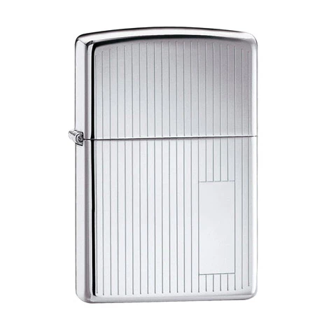 Zippo sytytin, kiiltävä kromi pystyraidoilla